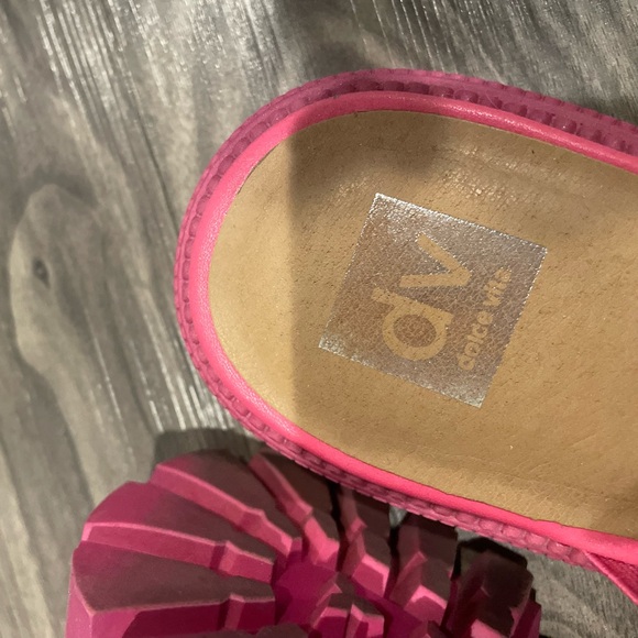 Dolce Vita Pink Clogs - Picture 3 of 6